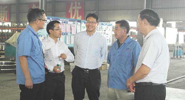 Xuzhou Wanda Slewing Bearing Co., Ltd. e Northwestern Polytechnical University hanno tenuto la cerimonia di premiazione per la base di pratica sociale degli studenti universitari.